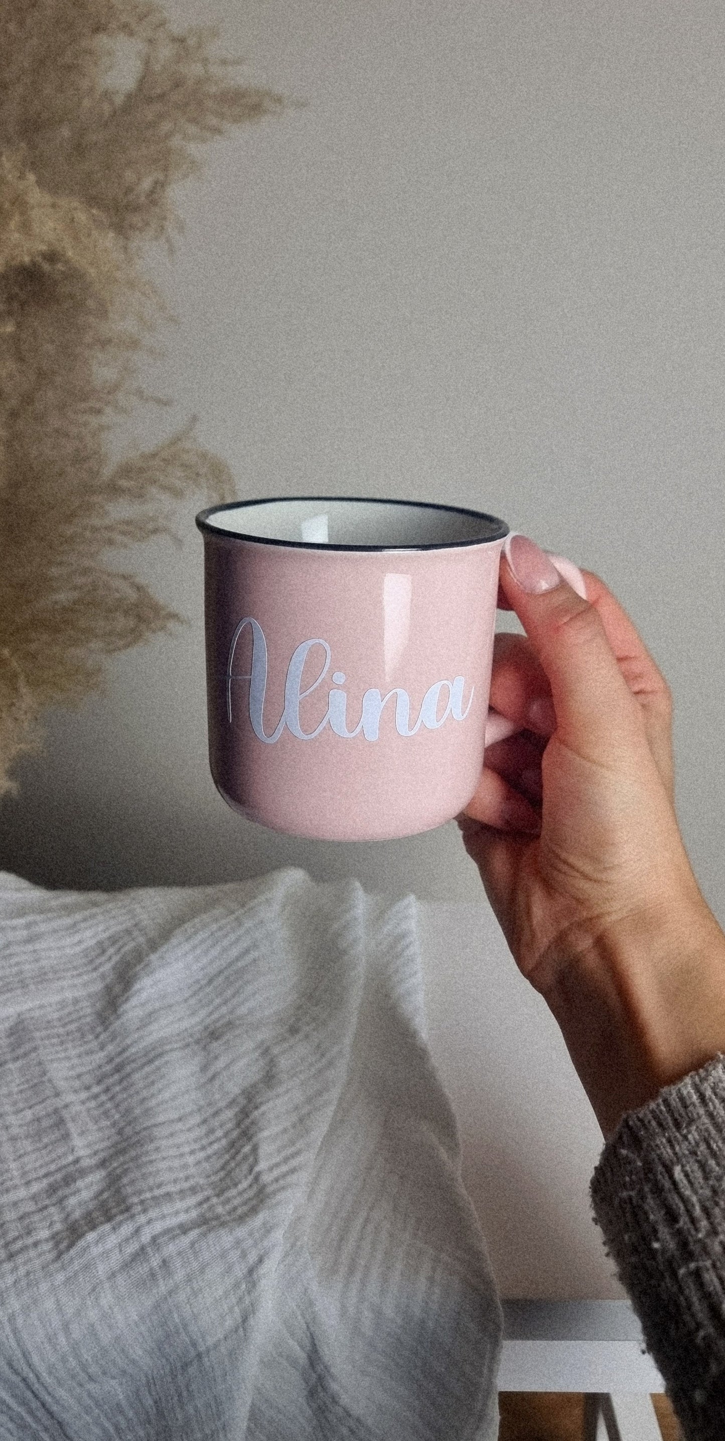 Keramiktasse in Emaille-Optik personalisiert