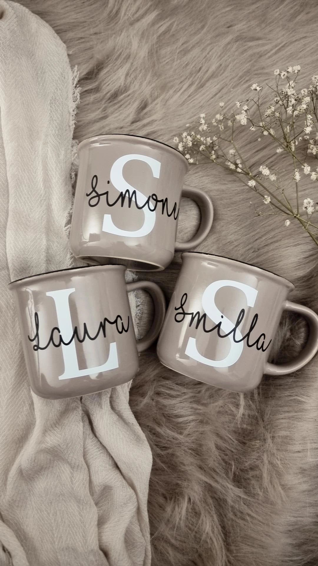 Keramiktasse in Emaille-Optik Buchstabe + Name