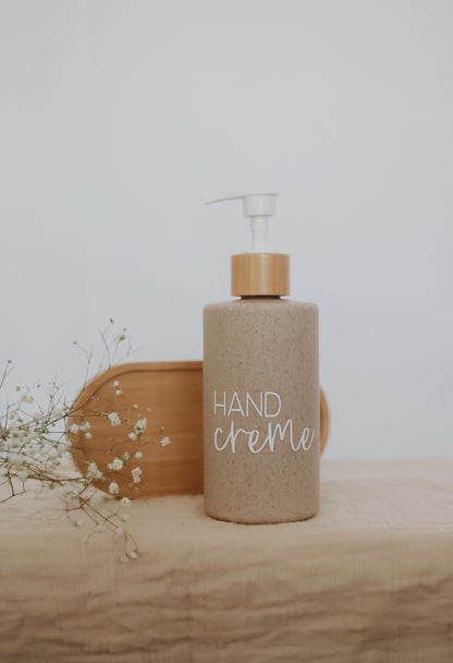 Personalisierte Seifenspender aus Strohmaterial