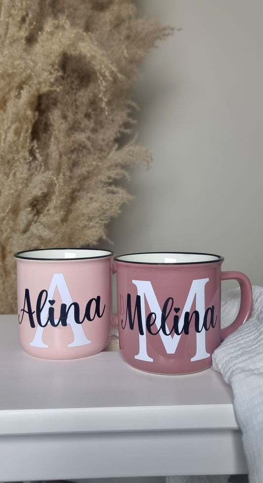 Keramiktasse in Emaille-Optik Buchstabe + Name