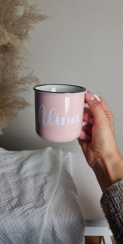 Keramiktasse in Emaille-Optik personalisiert