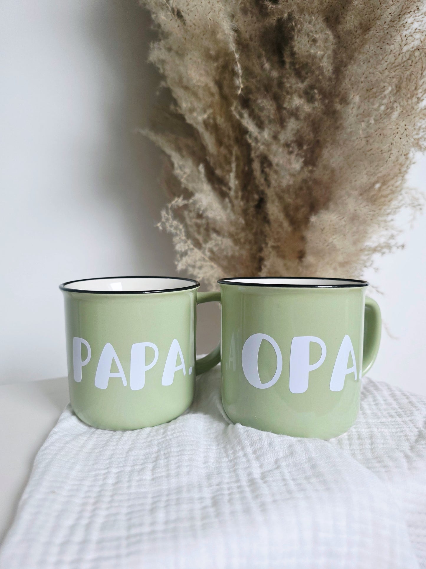 Keramiktasse in Emaille-Optik personalisiert