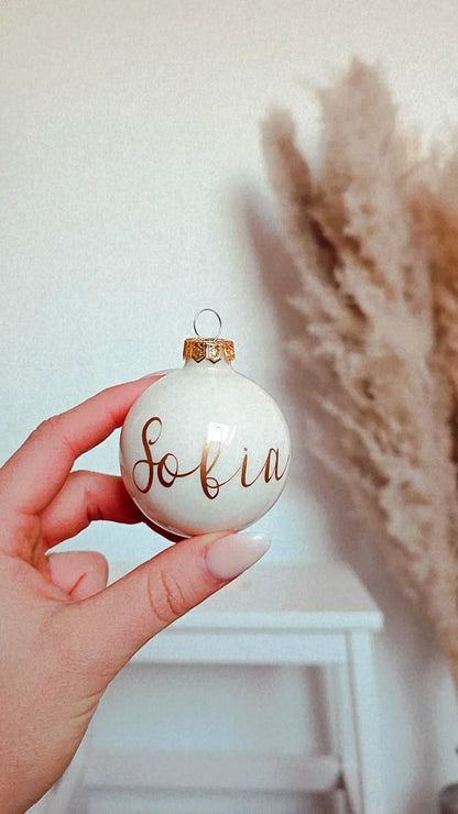 Weihnachtskugel Ivory personalisiert