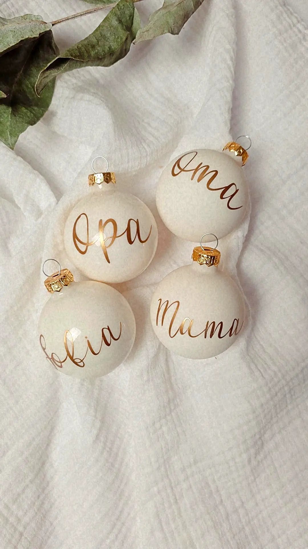 Weihnachtskugel Ivory personalisiert