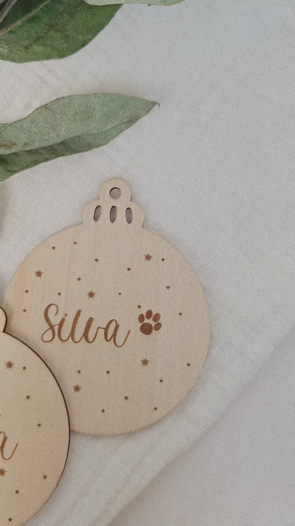 Personalisierte Weihnachtskugel aus Holz