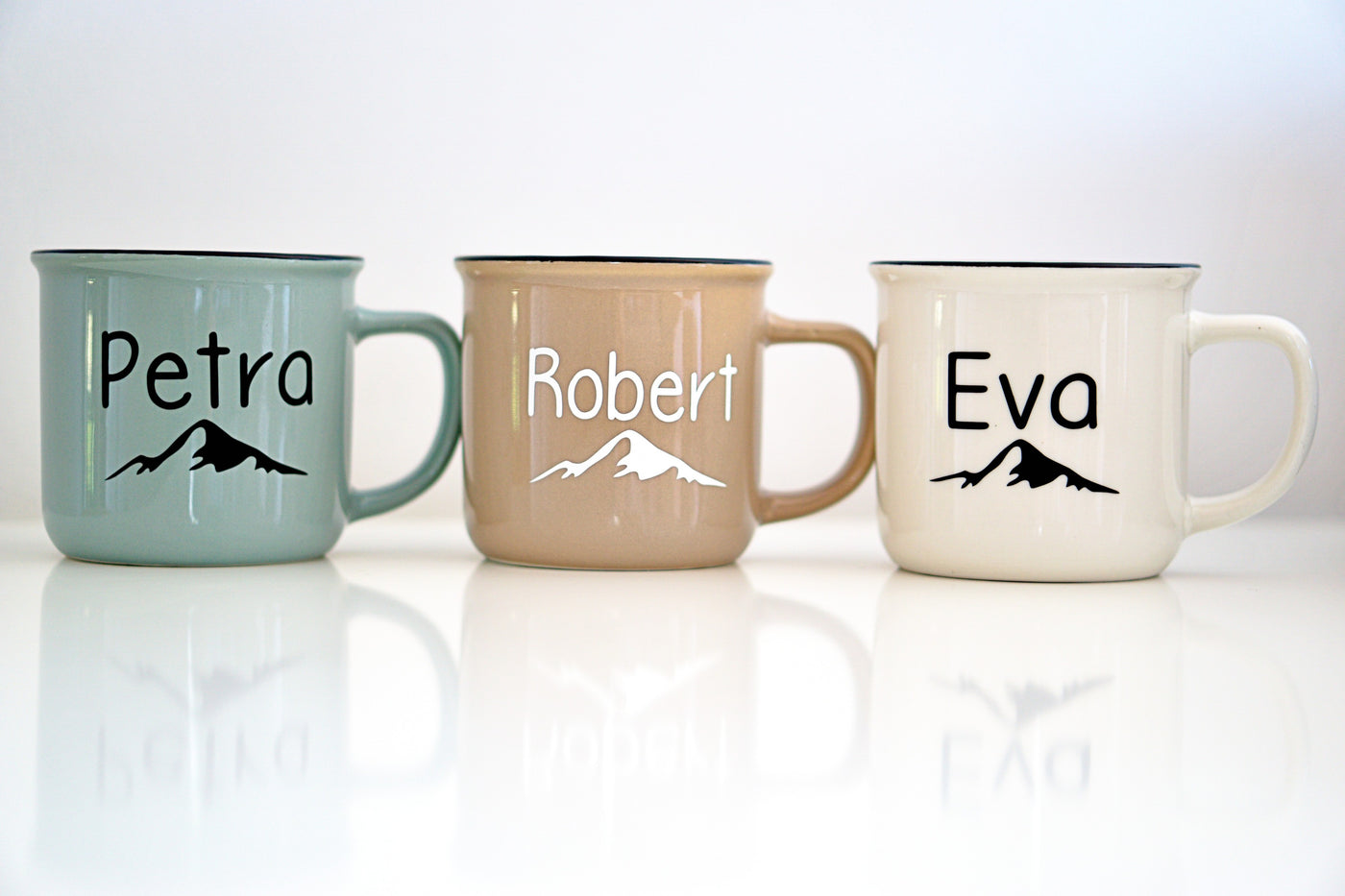 Personalisierte Tasse in Emaille-Optik